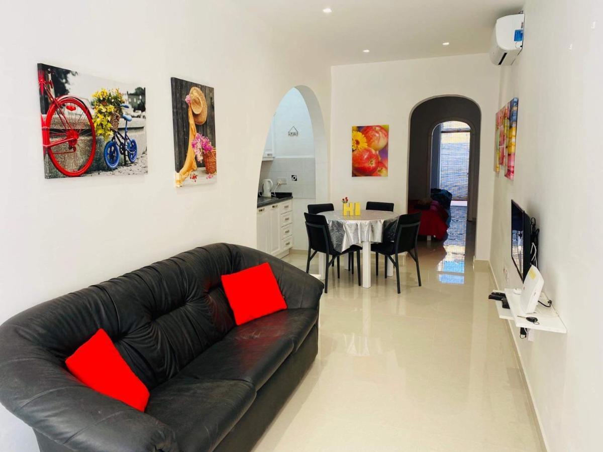 Centre Maisonette Apartment Marsalforn